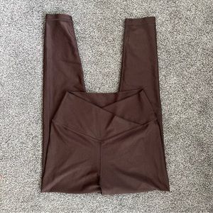 Brown Ribbed Shine High Waisted Crossover Leggings